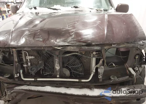 2002 Suzuki Xl-7 Limited/Plus/Standard/Touring z USA, uszkodzony, nr VIN JS3TX92V024111702